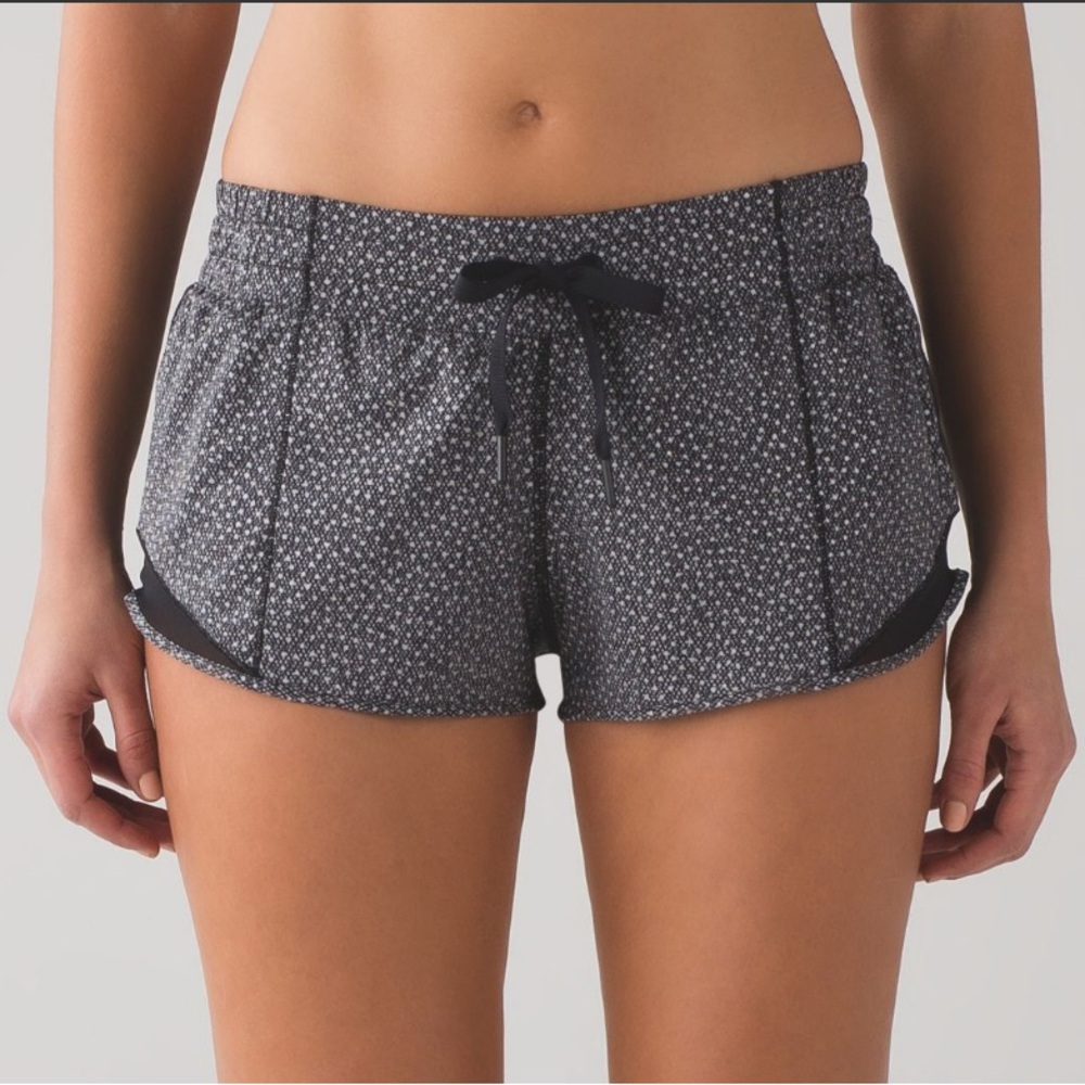 Lululemon Hotty Hot Short (Reflective) 2.5” In Frozen Fizz Reflective Silver